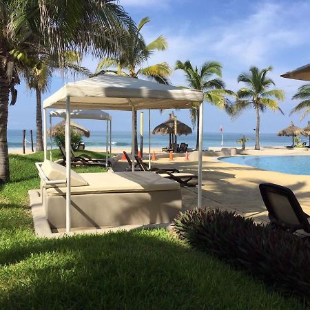 A Pie De Playa Con Alberca Jacuzzi Vista Al Mar Lägenhet Mazatlán Exteriör bild