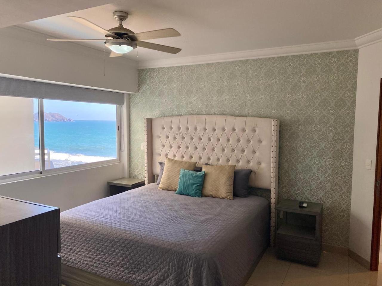 A Pie De Playa Con Alberca Jacuzzi Vista Al Mar Lägenhet Mazatlán Exteriör bild